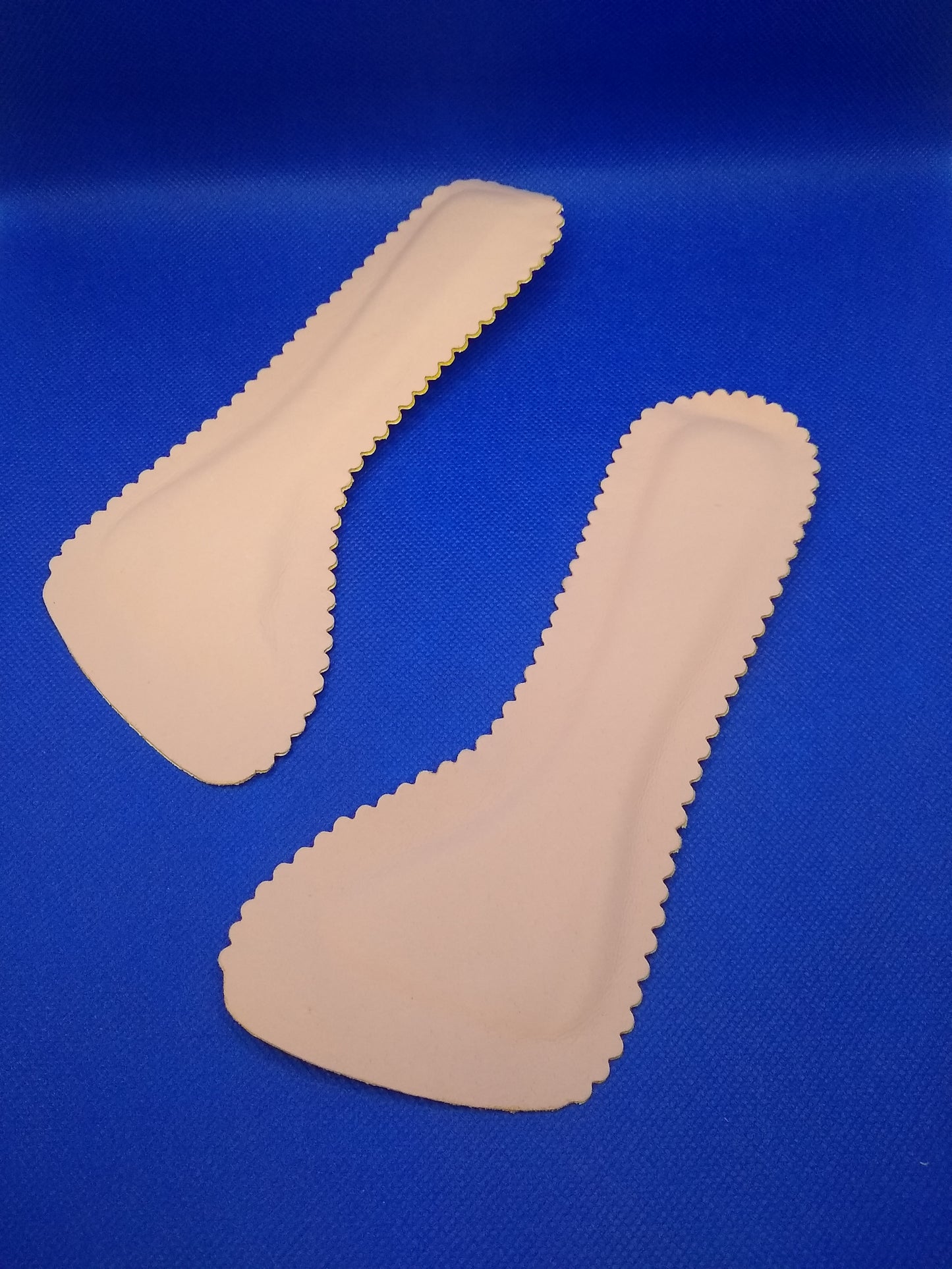 Adhesive leather Foot Arch support pads (1 pair)